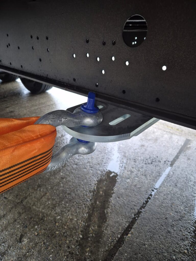 Снимка на плоча за възстановяване TRUCK RECO-PLACE