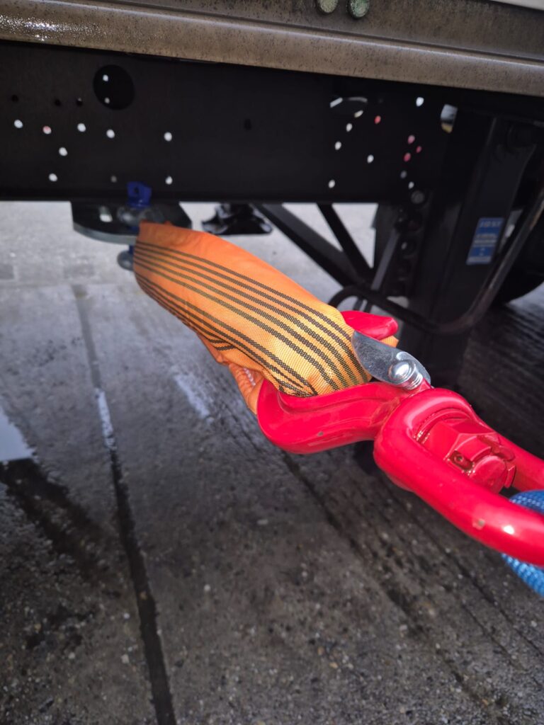 Снимка на система за пълно възстановяване на камиони TRUCK RECO-PLATE max 20mm 10T